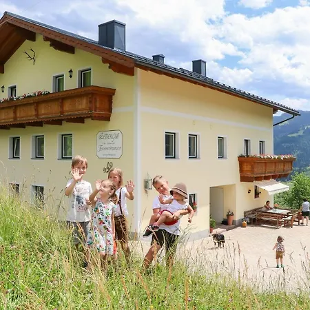 Lettengut, Bauernhof, *